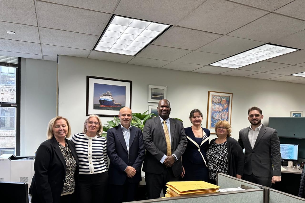 Minister of Foreign Affairs Visits Vanuatu International Shipping Registry in New York, Affirms Strong Government Support